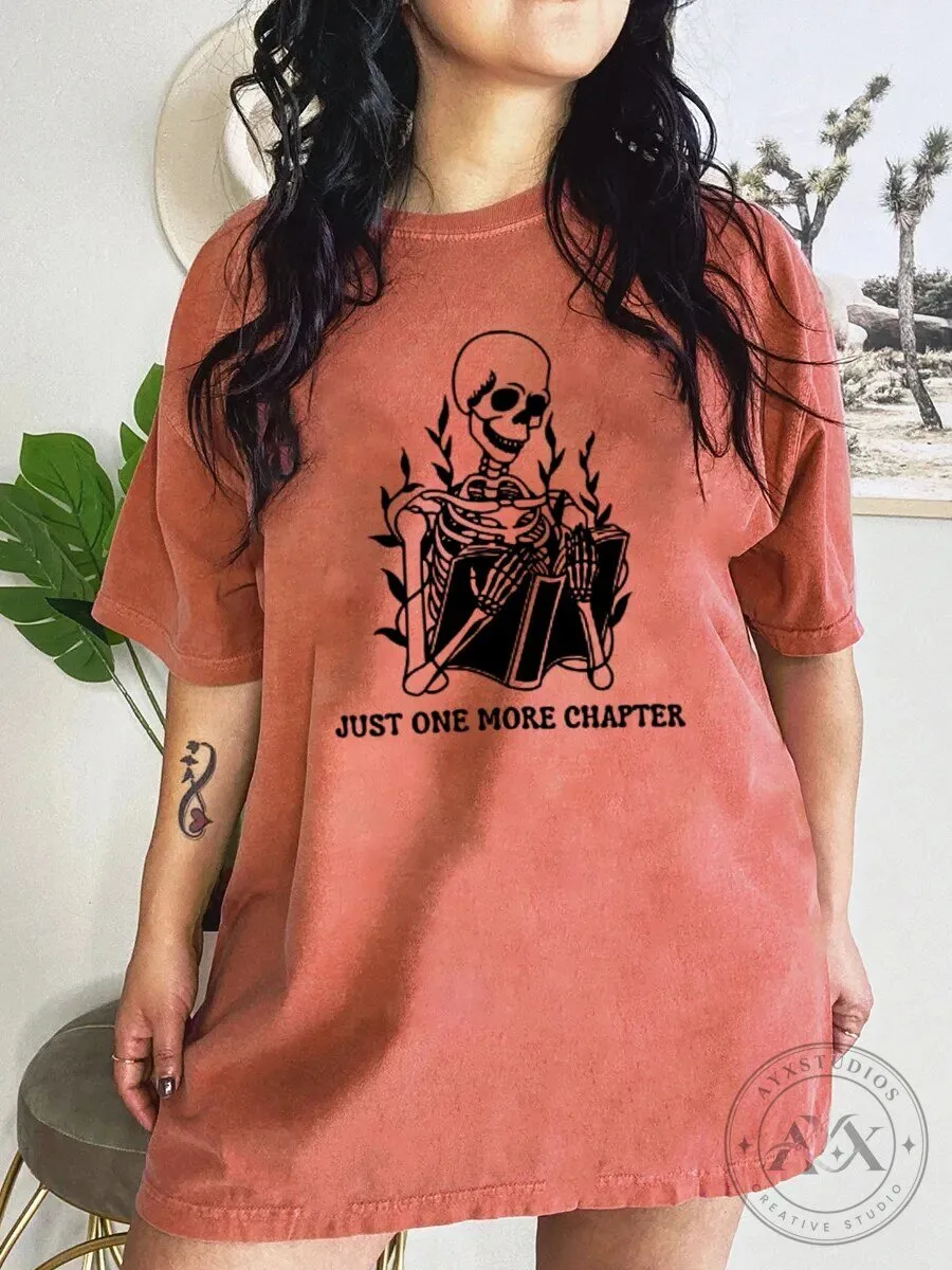 Just One More Chapter Skeleton Reading Book Halloween Women's T-Shirt